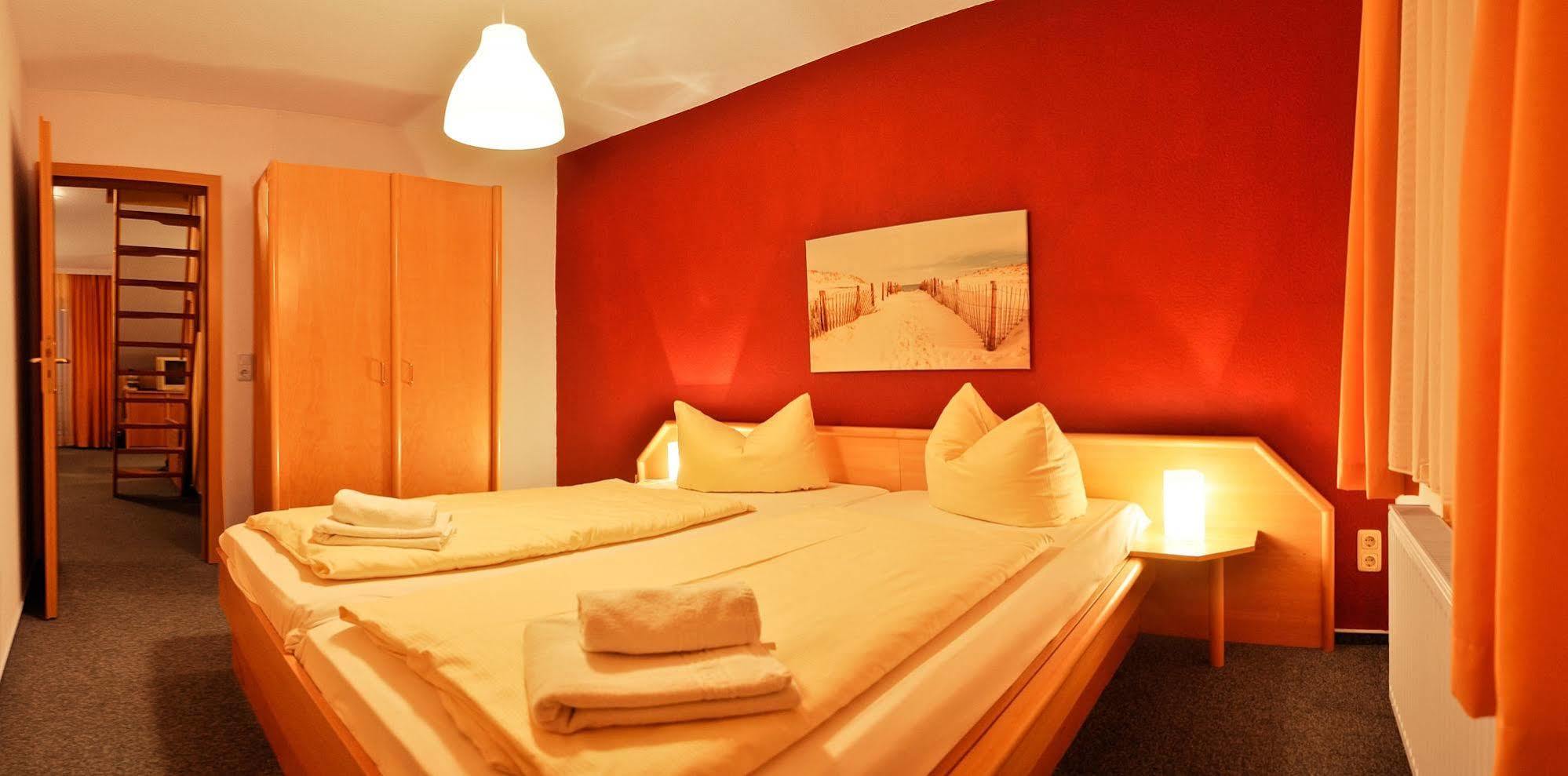 Pension Zum Riedensee Bastorf Ngoại thất bức ảnh